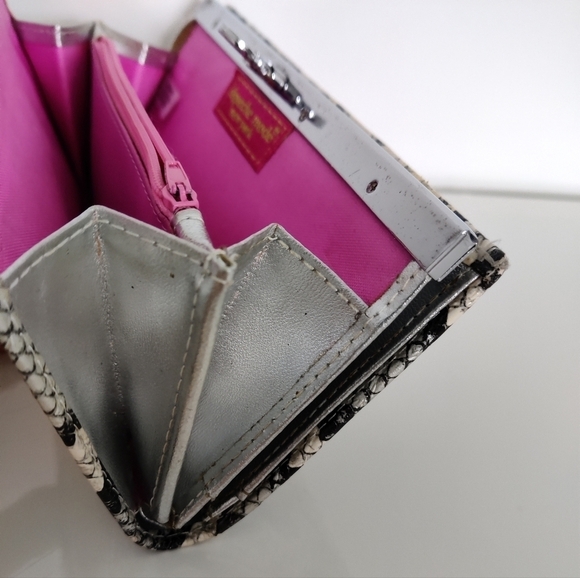 Depeche Mode Women's Snakeskin metallic wallet with link satin lining Elegant - Picture 4 of 5